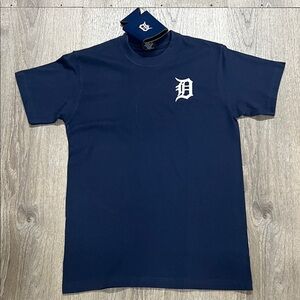 Detroit Tigers unisex tee with koozie